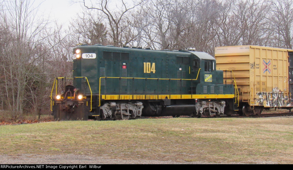 Ohio South Central Railroad (OSCR) 104